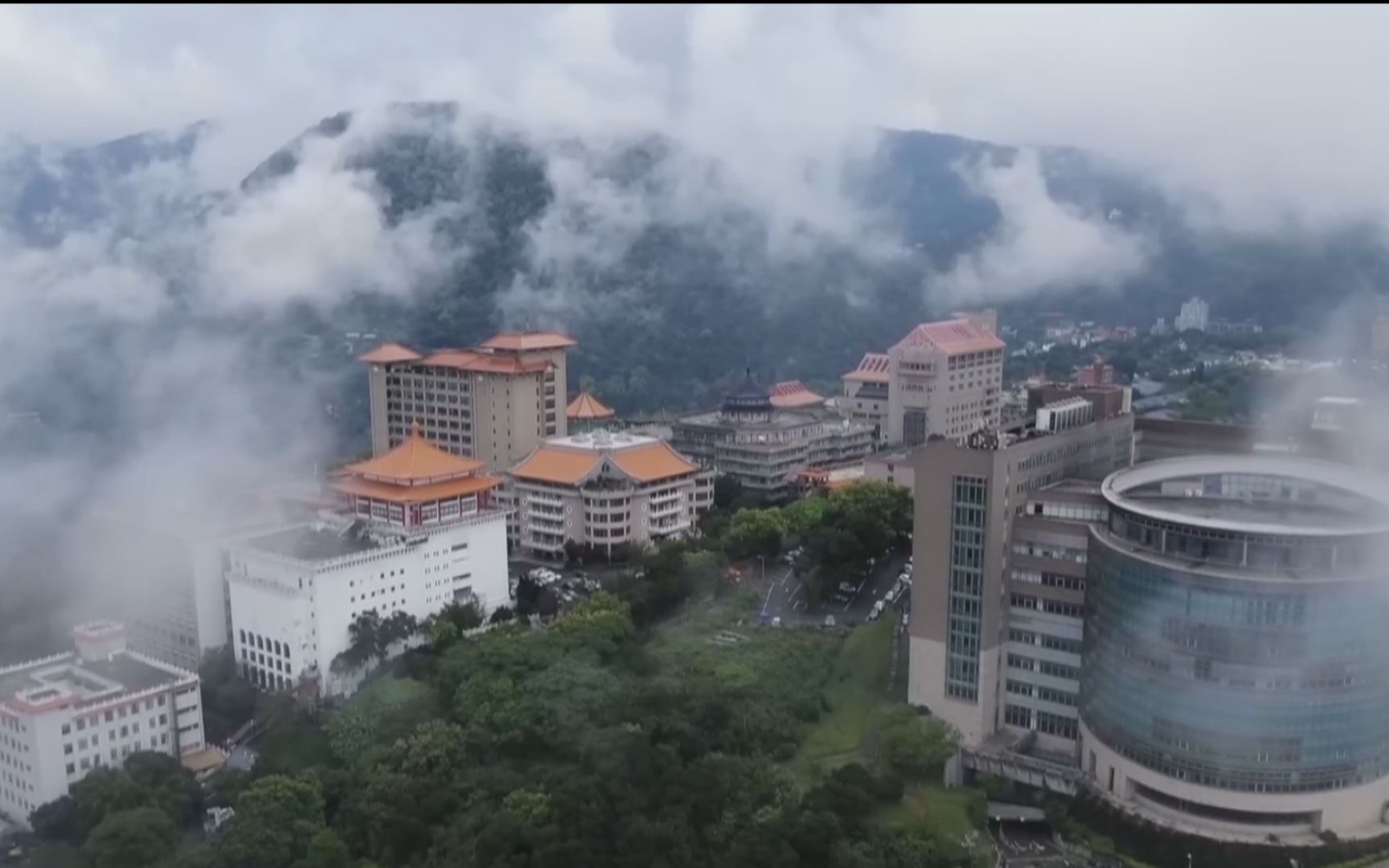大陆师生团参访台湾中国文化大学 马英九陪同出席