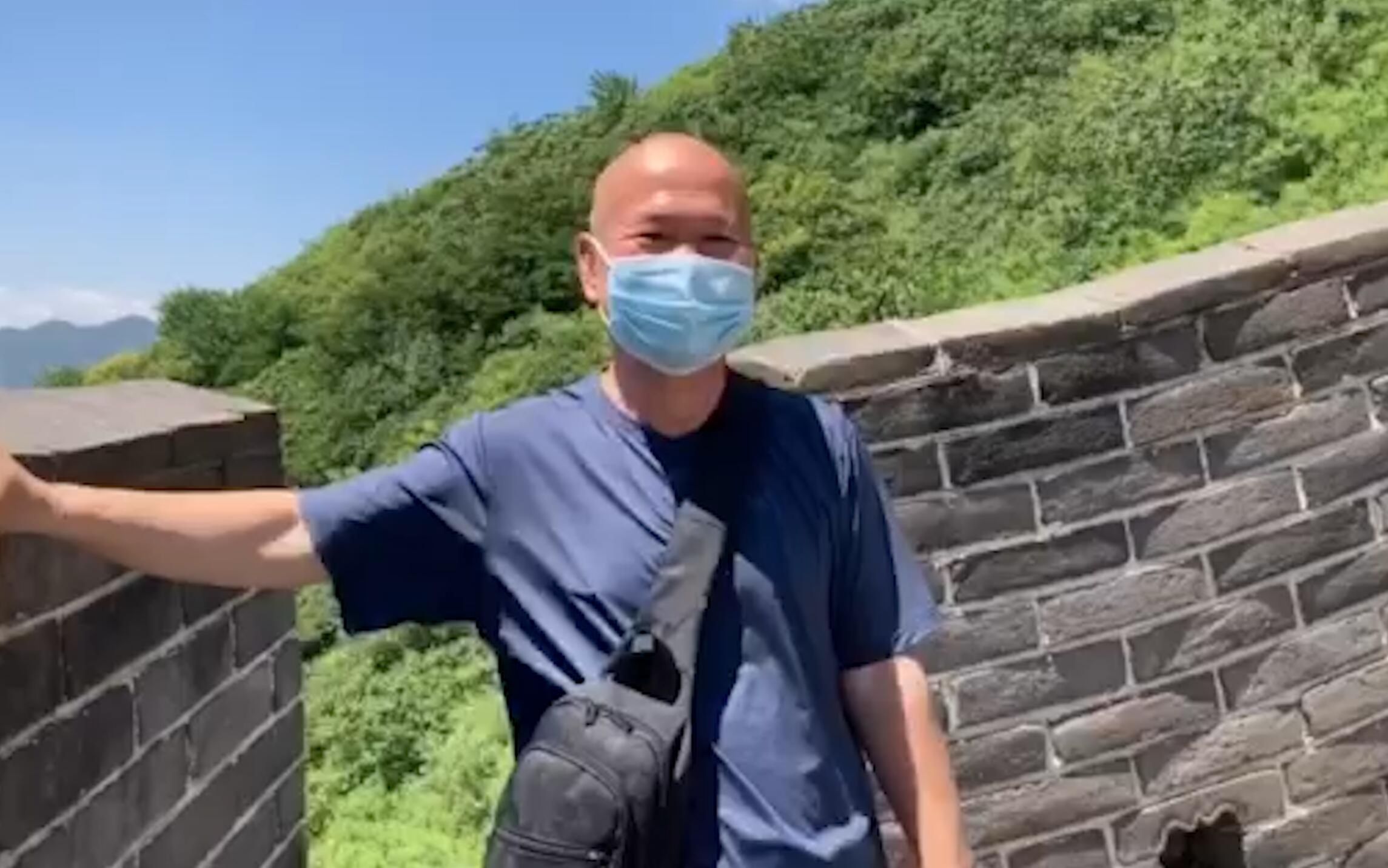 北京居庸关长城恢复开放 游客 ：憋坏了，希望疫情赶紧过去