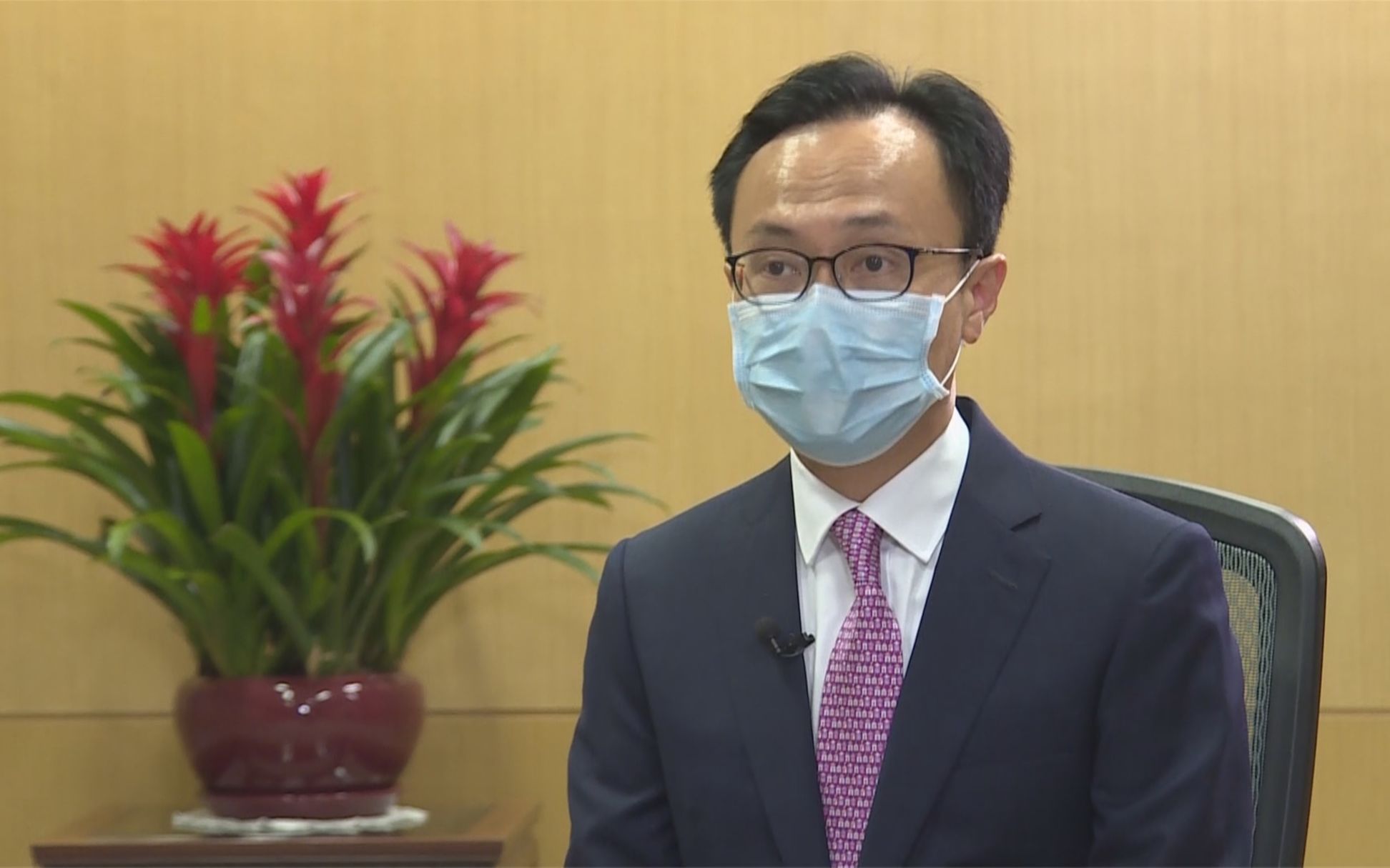 专访香港公务员事务局局长聂德权：宣誓仪式让自己充分感受到责任感和使命感