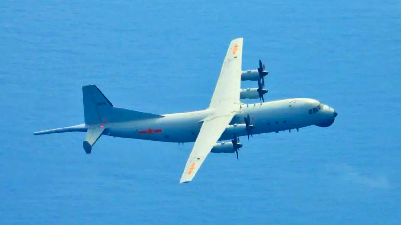 解放军军机连续三天“绕台” 运-8反潜机进入台东南空域