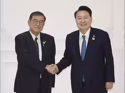 日本首相石破茂上任后首次会见韩国总统尹锡悦
