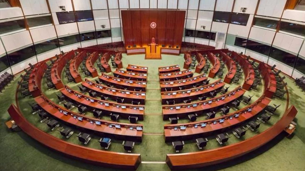 反对派议员宣布集体辞职 林郑月娥：立法会仍能运作