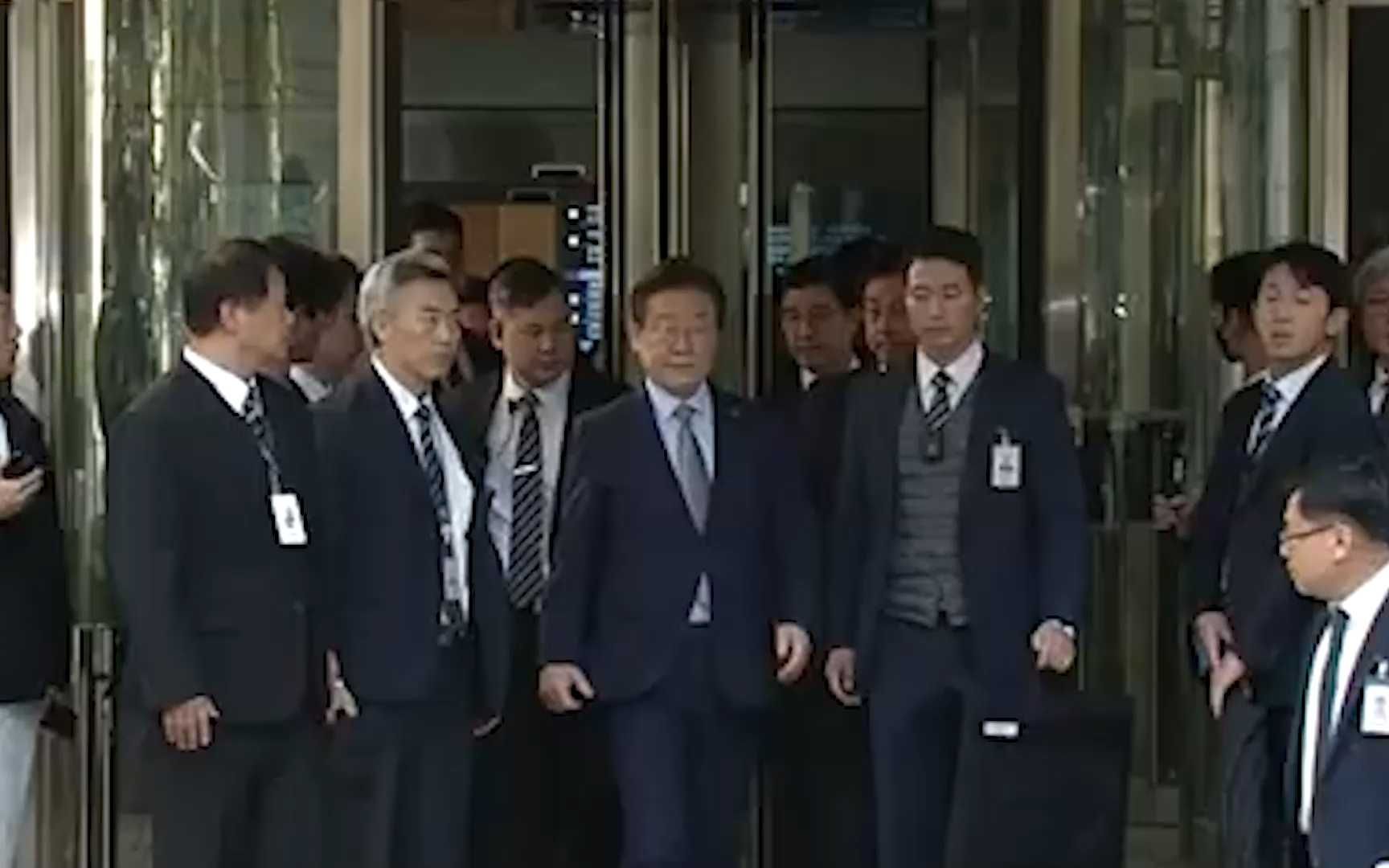韩国最大在野党党首李在明被判有期徒刑1年 走出法庭后称将上诉