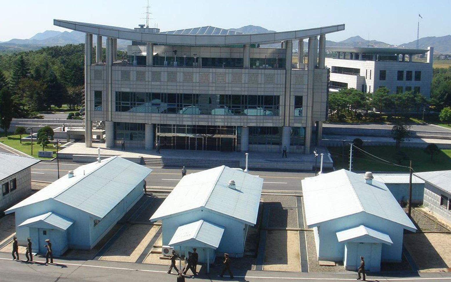 朝鲜人民军总参谋部：朝鲜军队已处备战状态 将出兵非军事区