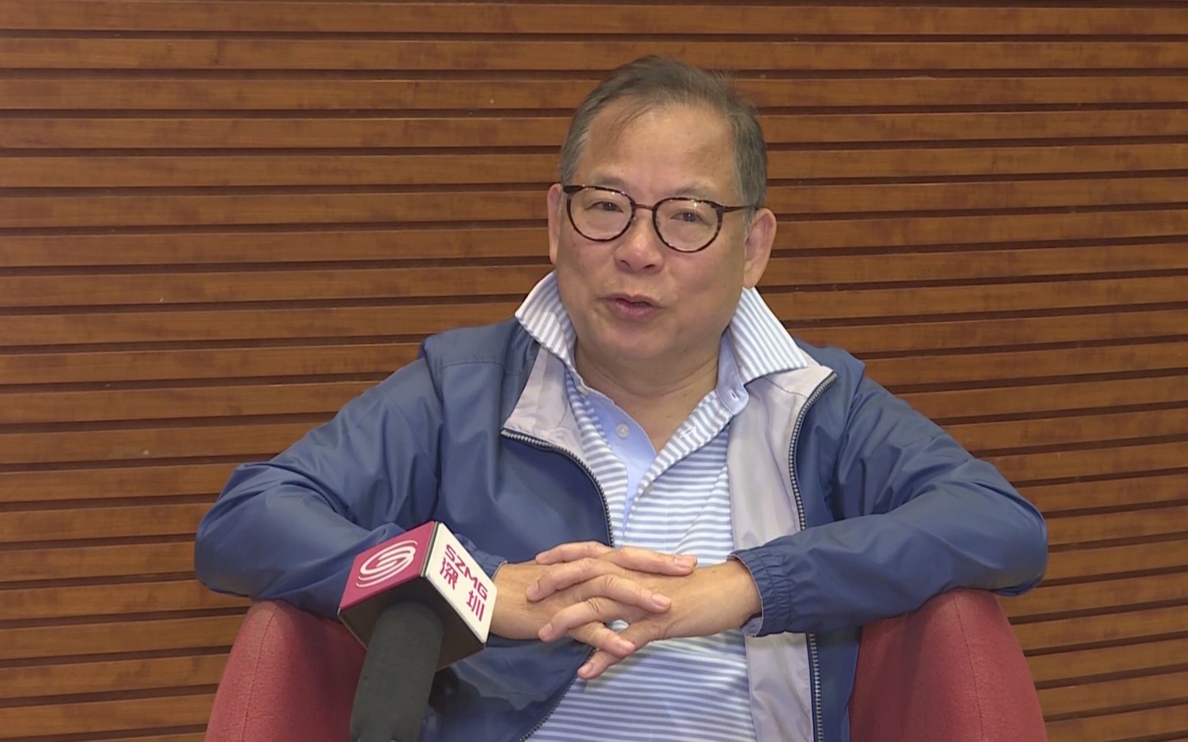 张明敏打“中国针”：香港有得救了