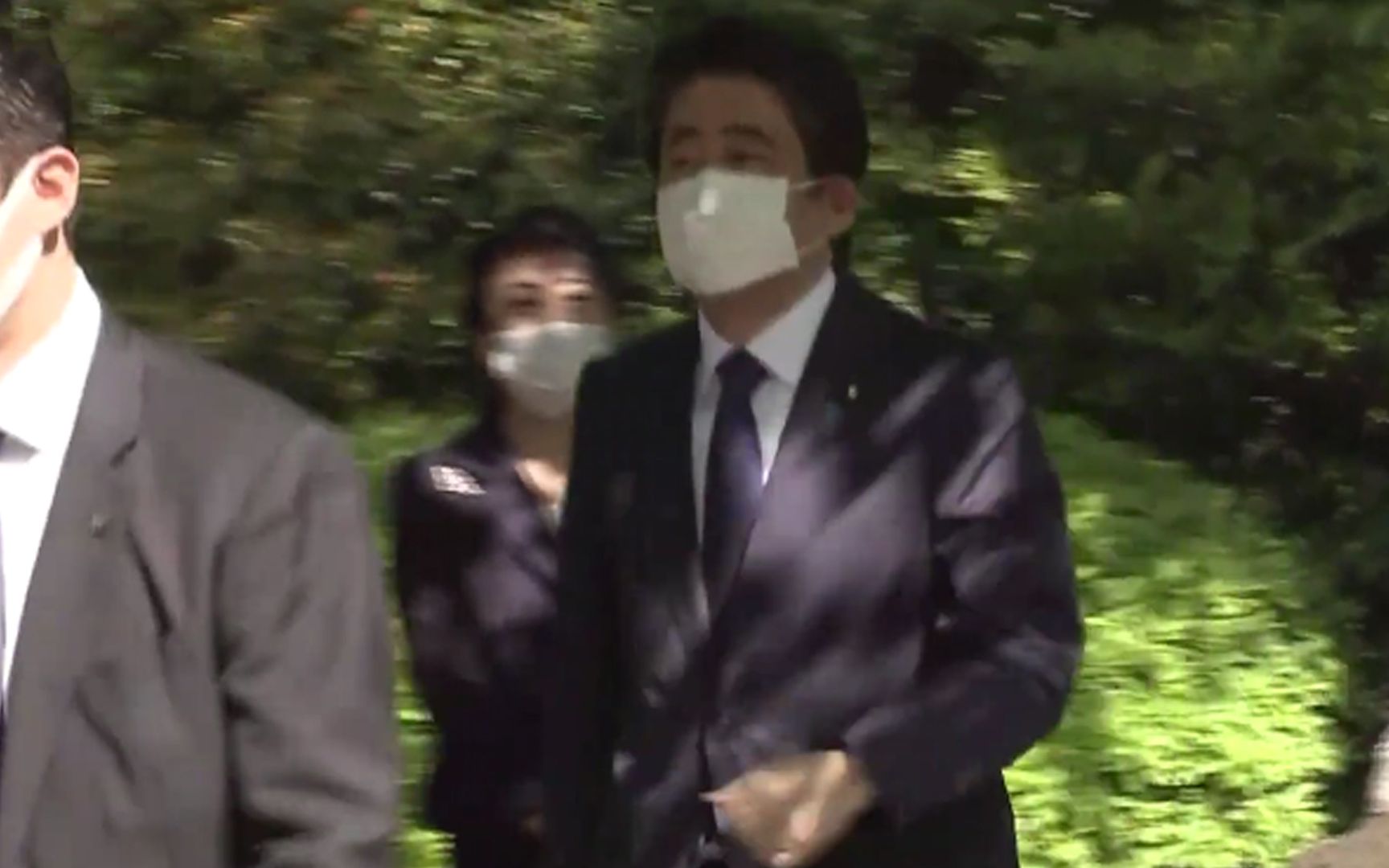 又“拜鬼”！日本前首相安倍晋三参拜靖国神社
