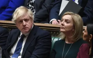 英国外交大臣公然威胁中国