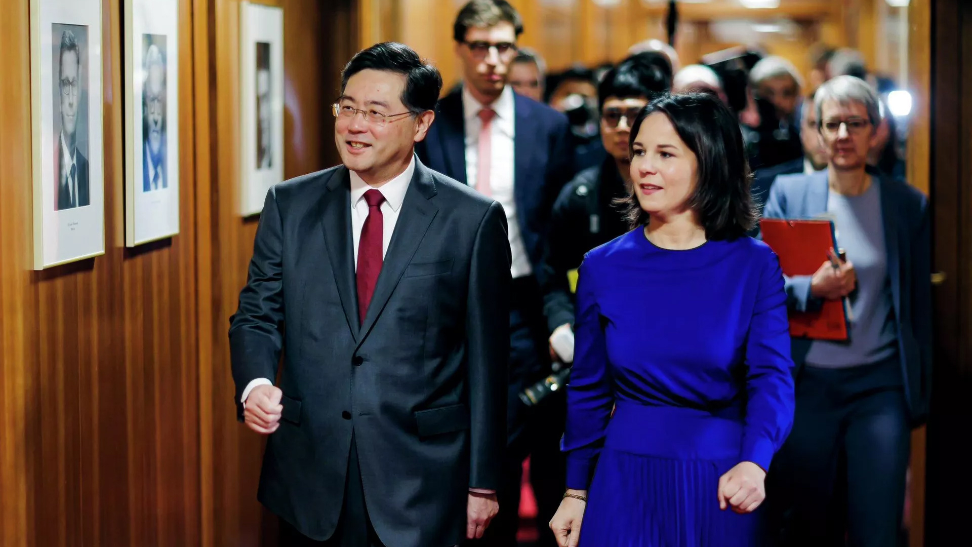 秦刚同德国外长会晤：中德应为世界和平繁荣注入信心和动力