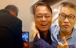 吴孟达告别仪式于今日举行 导演好友李力持在隔离酒店隔空祭拜