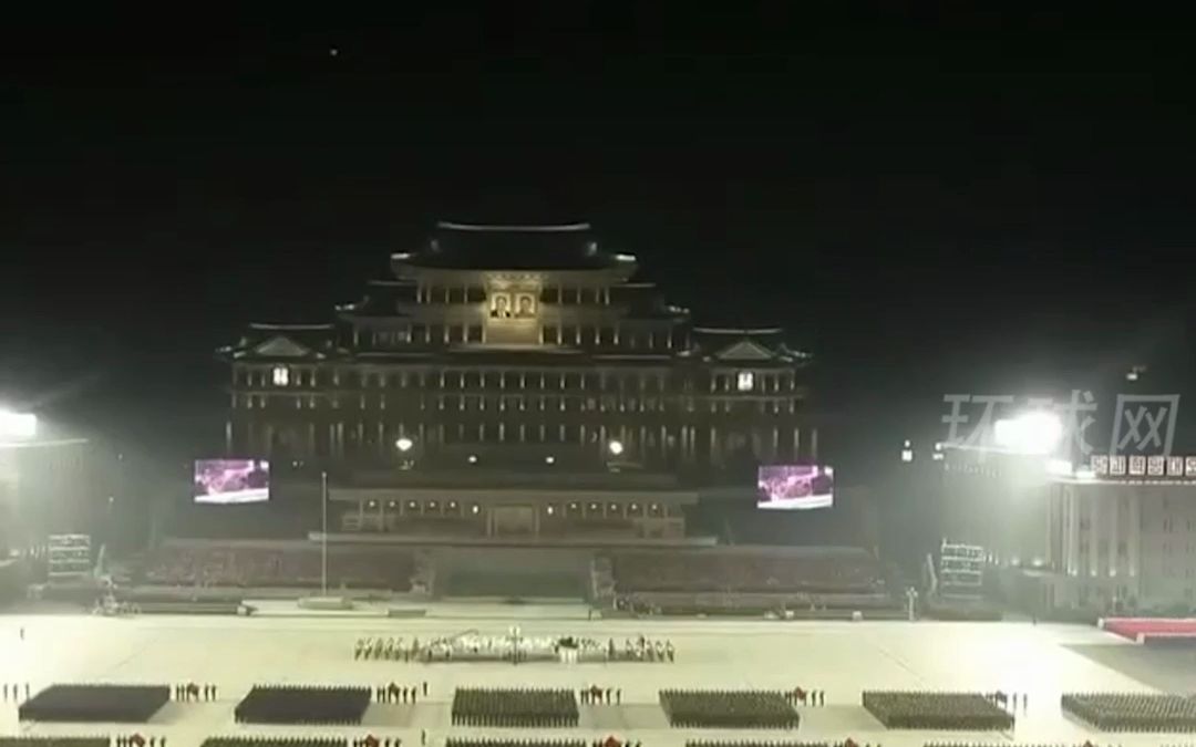 朝鲜举行阅兵式庆祝建国75周年