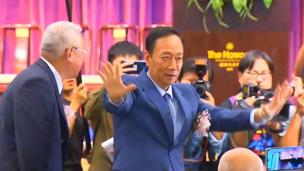 陈时中终于松口！郭台铭购买的德国BNT新冠疫苗进岛有望？