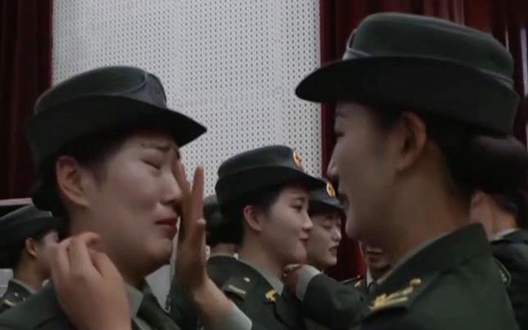泪目！255名仪仗兵离队前的24小时都干了啥？