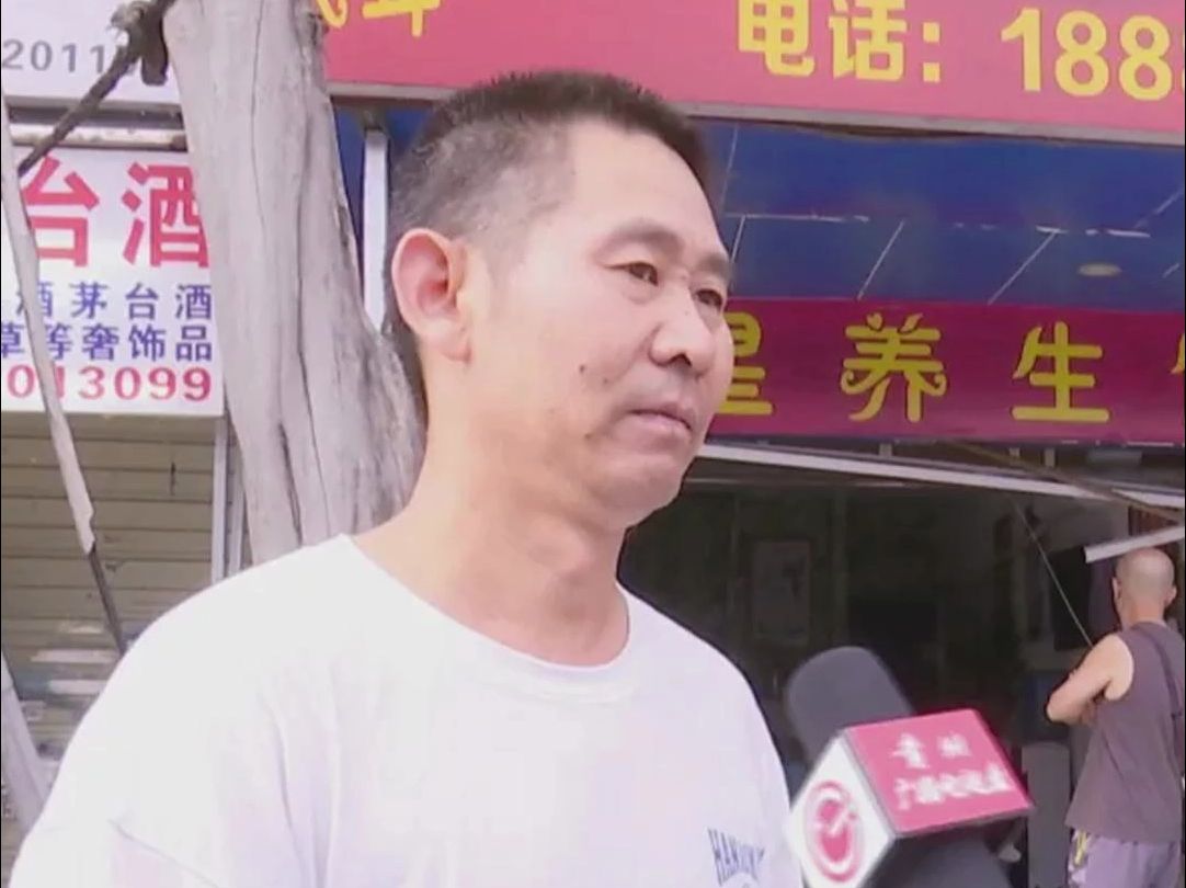 男子如厕回来车丢了，在一公里外撞得“稀巴烂”，车主直呼：我真的无语