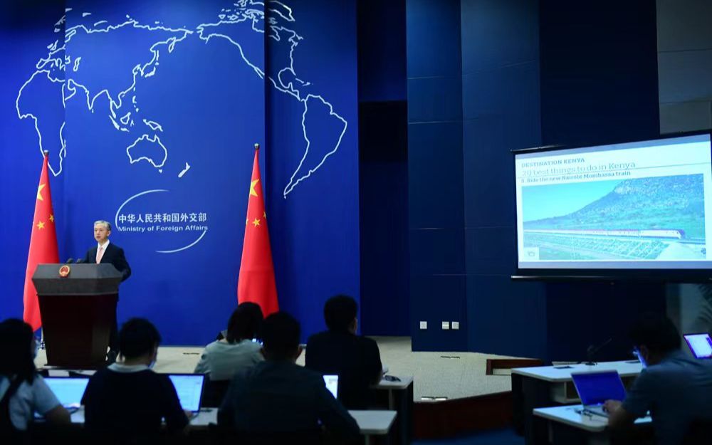 汪文斌：中国铁路成为“一带一路”建设的靓丽名片