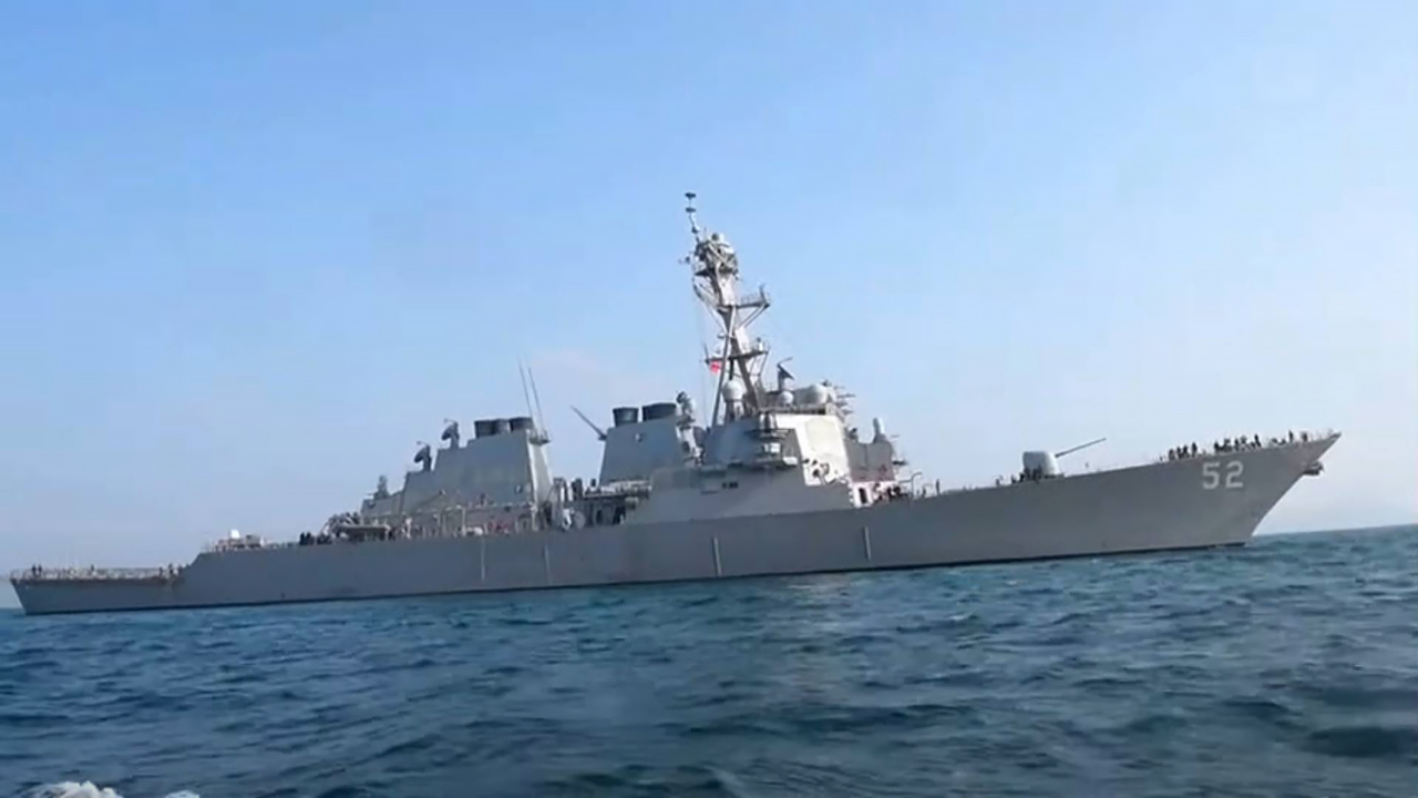 美舰低调穿越台湾海峡，专家：“双重吓阻”