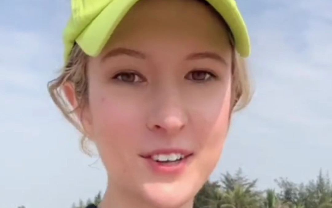 俄罗斯女孩四川自驾游邂逅历史古迹：“这里藏着全世界独一无二的艺术品。” 网友：精妙绝伦，不可思议！