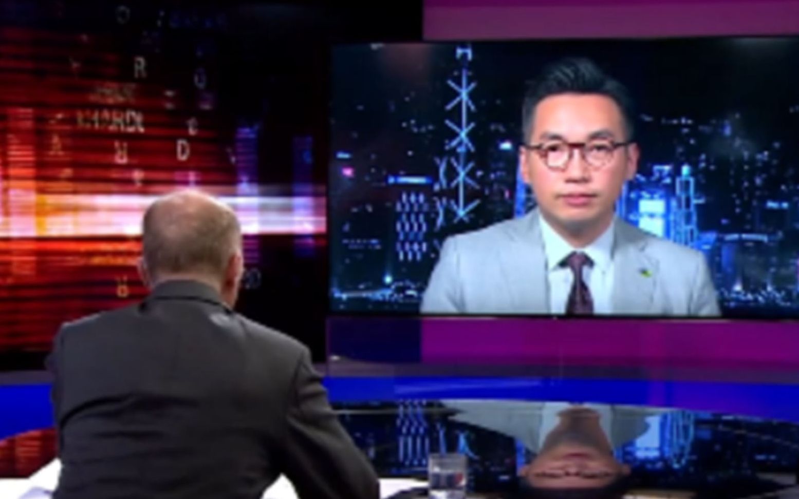 你们问中国要英国都没给过你们的权利？香港反对派议员被BBC主播怼到心态崩了