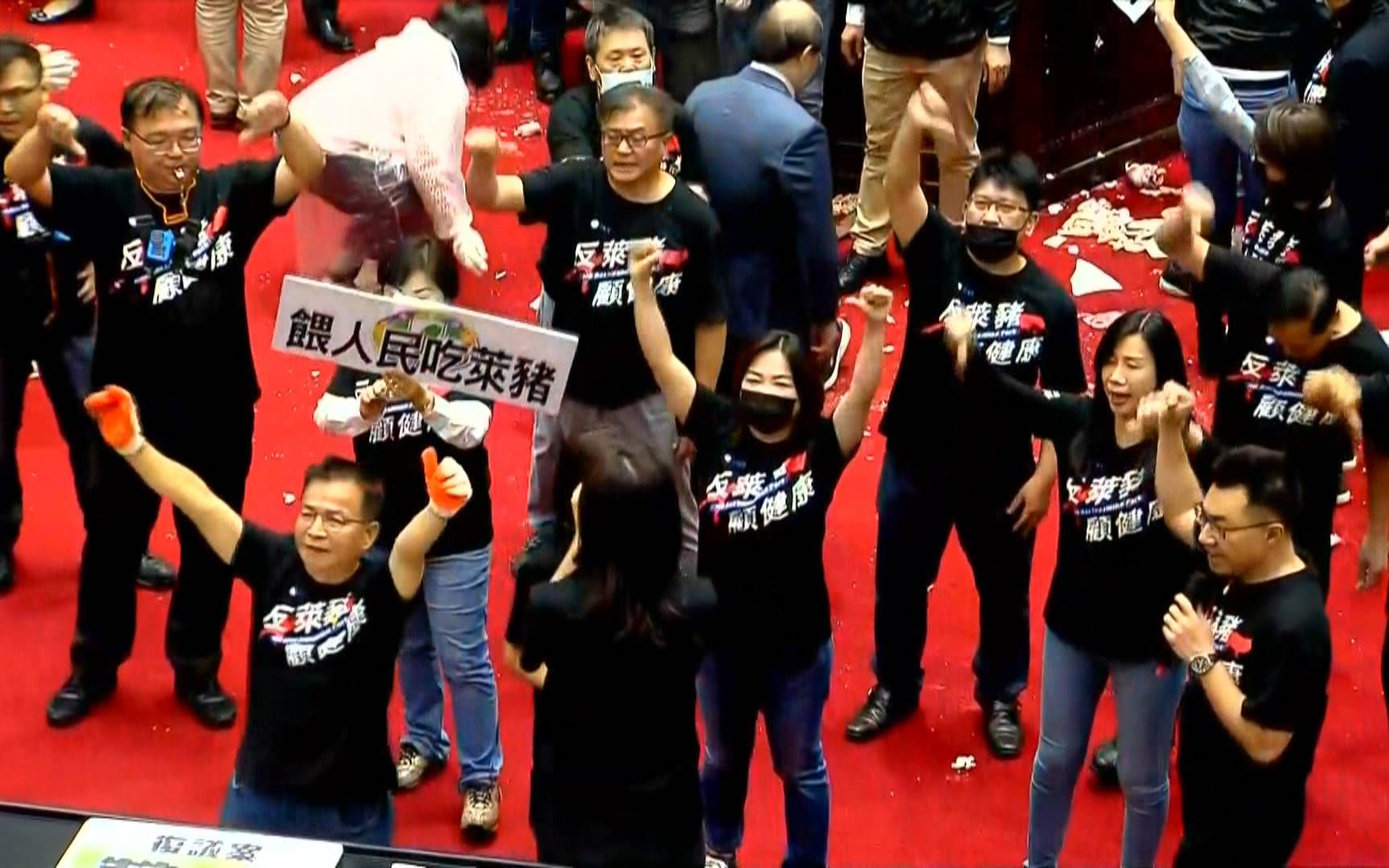 国民党多战场反“莱猪”，他预言民进党2022年选举大败
