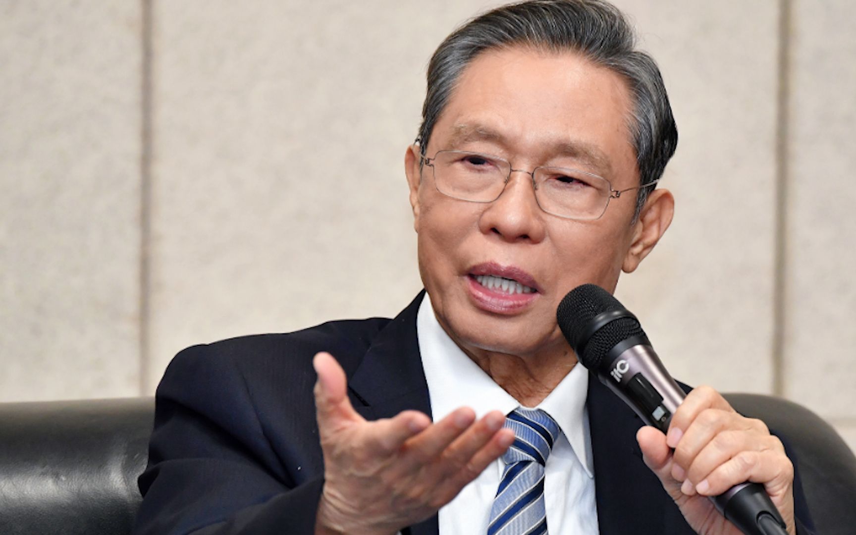 钟南山最新研判：乐观估计，明年上半年能恢复到疫情前生活状态
