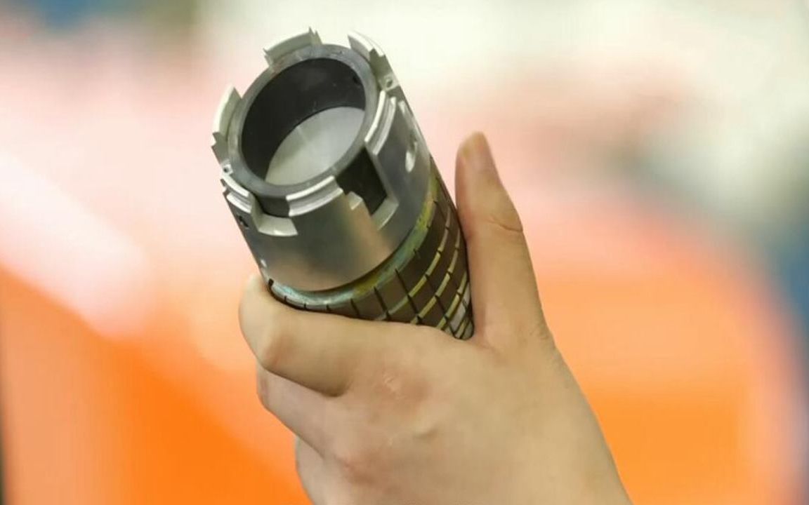 官方罕见公开新型武器，歼16可携带，远比出动轰6战术灵活性更高