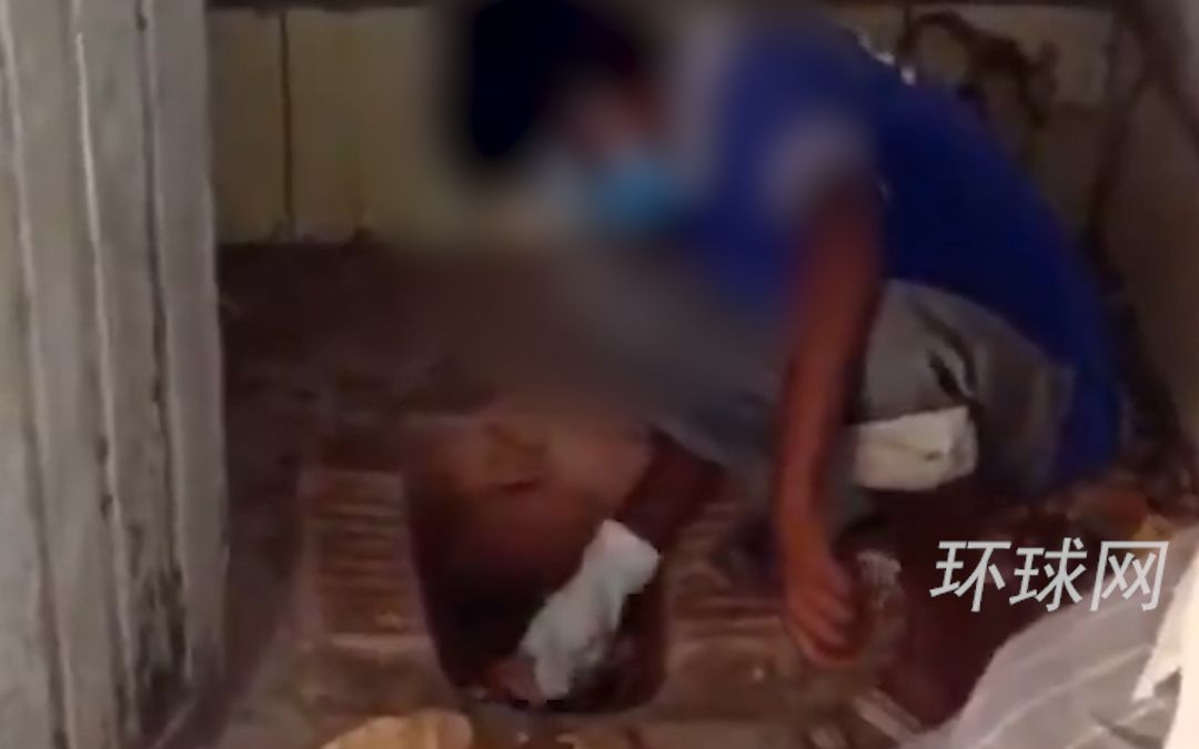 印度8岁孩童打扫新冠隔离点厕所：应对上级视察 还有专人监工
