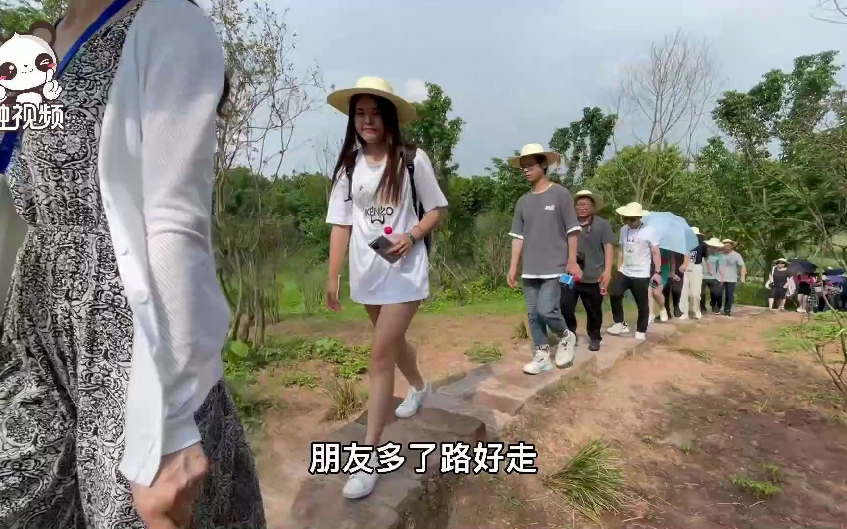 “海峡两岸记者川渝行”，两岸媒体记者们“永远是朋友”