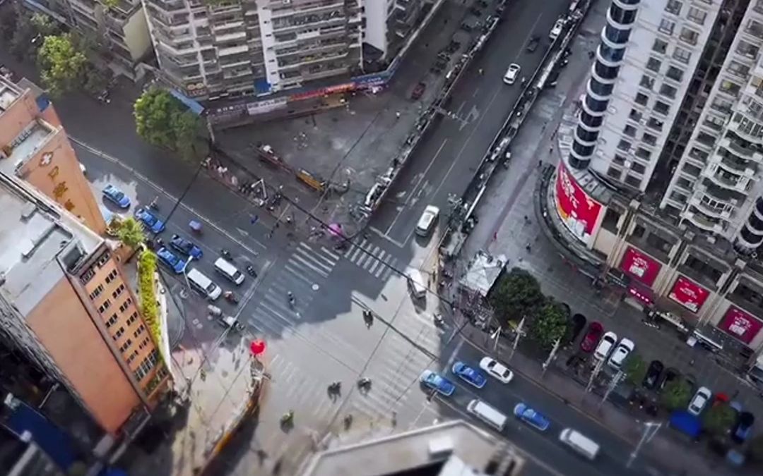 中共中央政治局：适应我国房地产市场供求关系发生重大变化的新形势 适时调整优化房地产政策