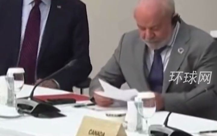 泽连斯基现身G7峰会，多国首脑争相打招呼，卢拉淡定看文件头也不抬