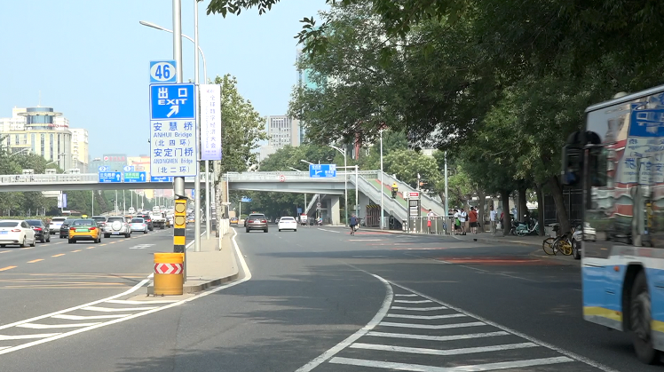 多地交管回应新国标红绿灯启用：暂未收到更换通知