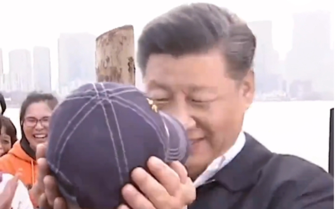 “寄希望于你们这一代！”