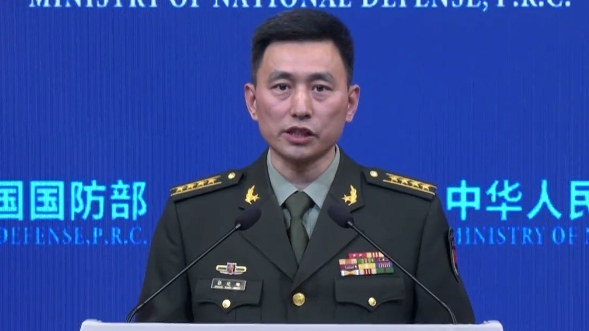 国防部：奉劝菲方放弃徒劳的冒险挑衅