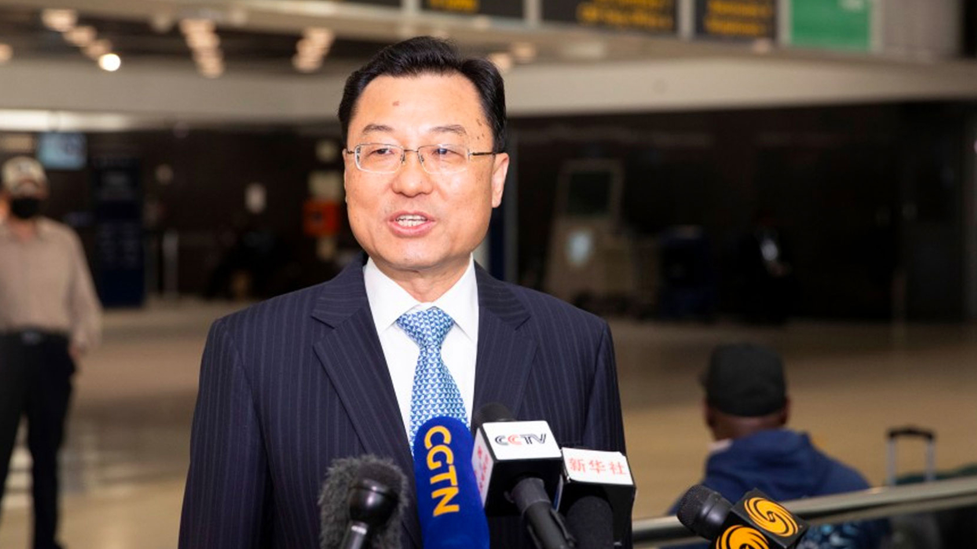 谢锋大使履新后发推：已递交国书副本，期待与美国同事共事