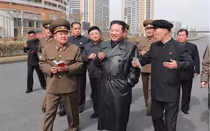 金正恩视察平壤万户住宅项目 当地将建成80层居民楼