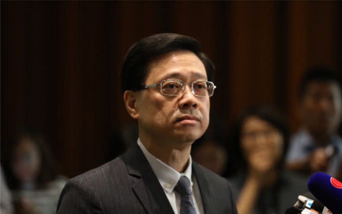 香港保安局局长：偷渡的12名乱港分子涉嫌七宗案件
