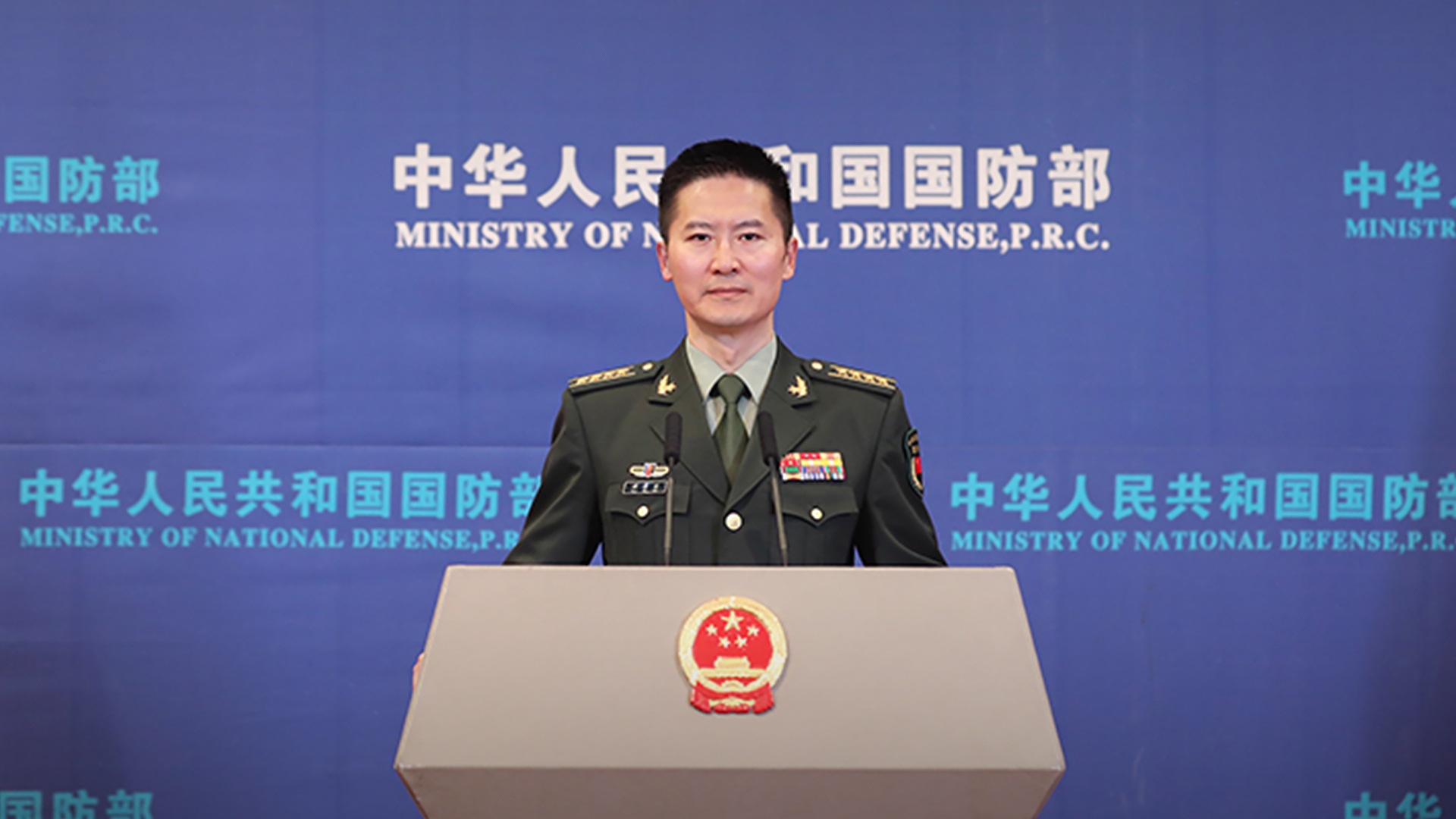国防部：雷锋精神是不朽丰碑，践行雷锋精神永无止境！