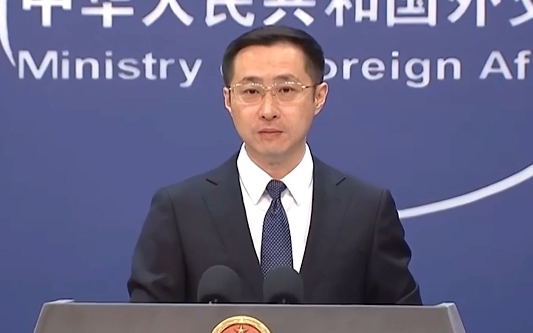 普京当选连任俄罗斯总统 外交部：深信中俄关系将持续向前发展