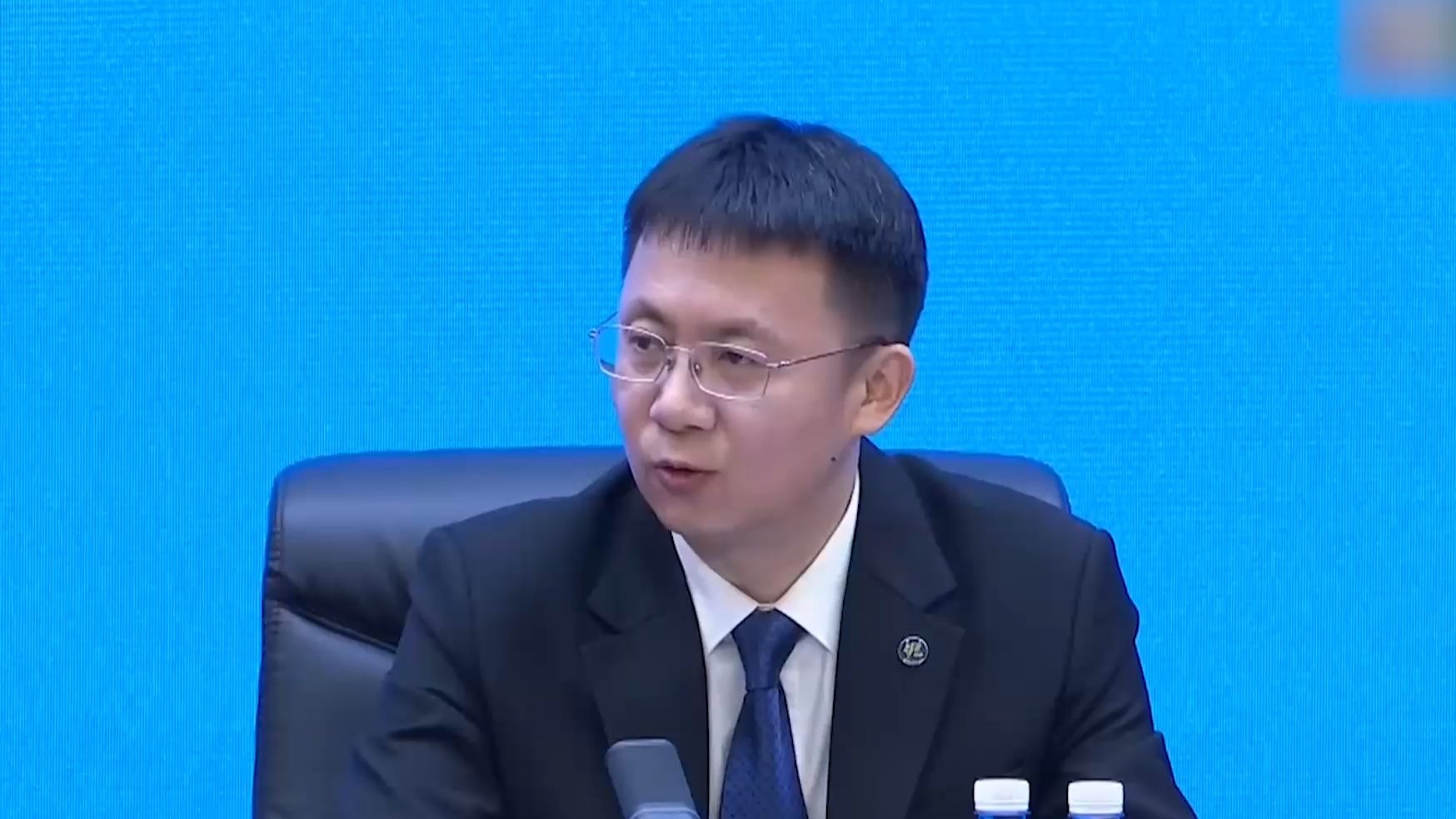 创单次出舱活动时长世界纪录 一组数据盘点神十九乘组工作成果