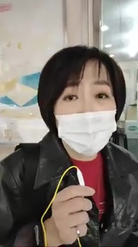 黄智贤开动咯